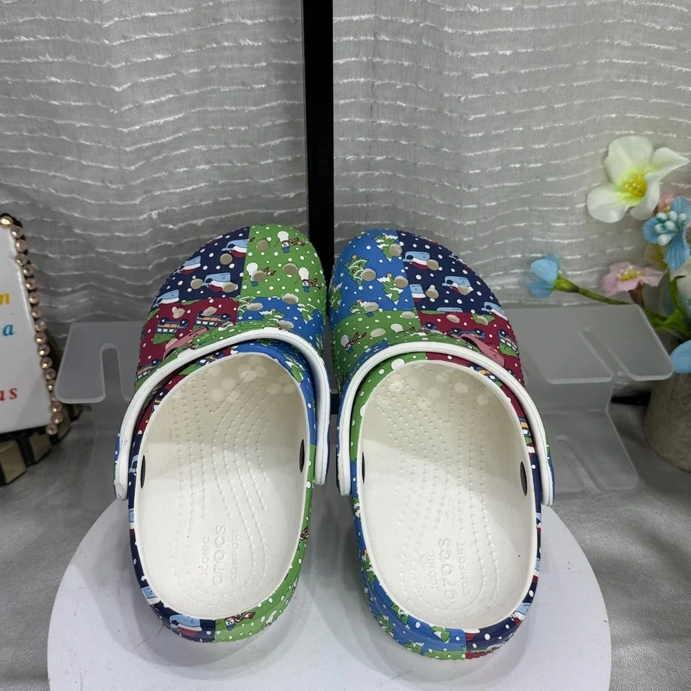 (S4) CROCS x Vineyard Vines Patchwork Holiday Clogs Big Kid's Size 11C